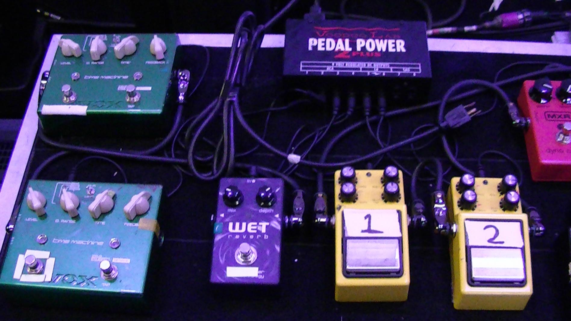 Joe satriani pedalboard on sale