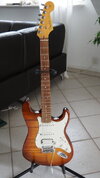 Fender Select Stratocaster HSS RW ATB
