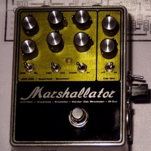 Marshallator,
JCM800/Superlead-Emulation, Condor Cab/Marshall Cab-Simulation, DI-Ausgang, vgl.:
http://forum.musikding.de/cpg/thumbnails.php?album=194