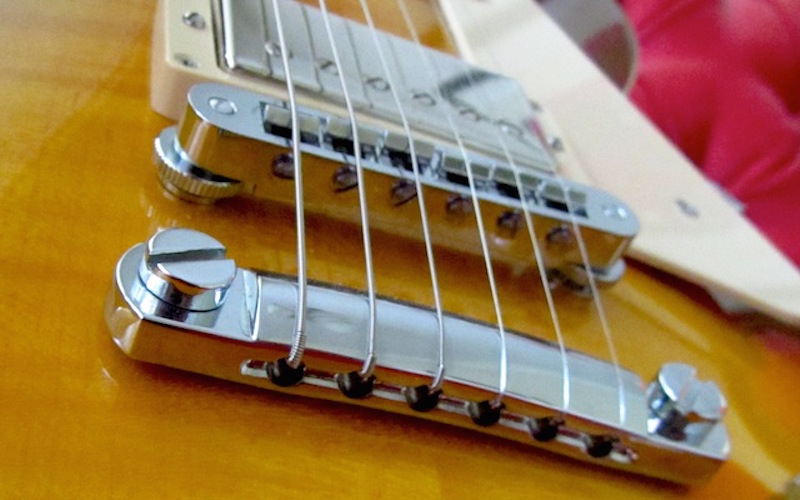 top-wrapping-les-paul.jpg
