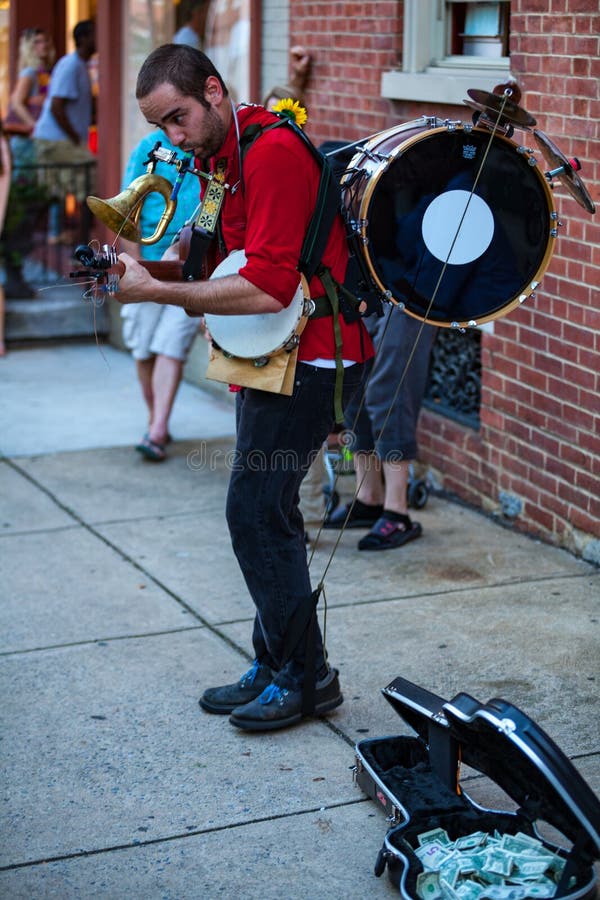 one-man-band-entertains-lancaster-city-pa-july-summer-crowd-first-friday-monthly-event-84618599.jpg