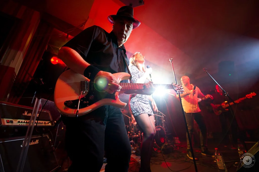 Dieter in der Groove Bar 2