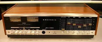 01 Grundig SV 200.jpg