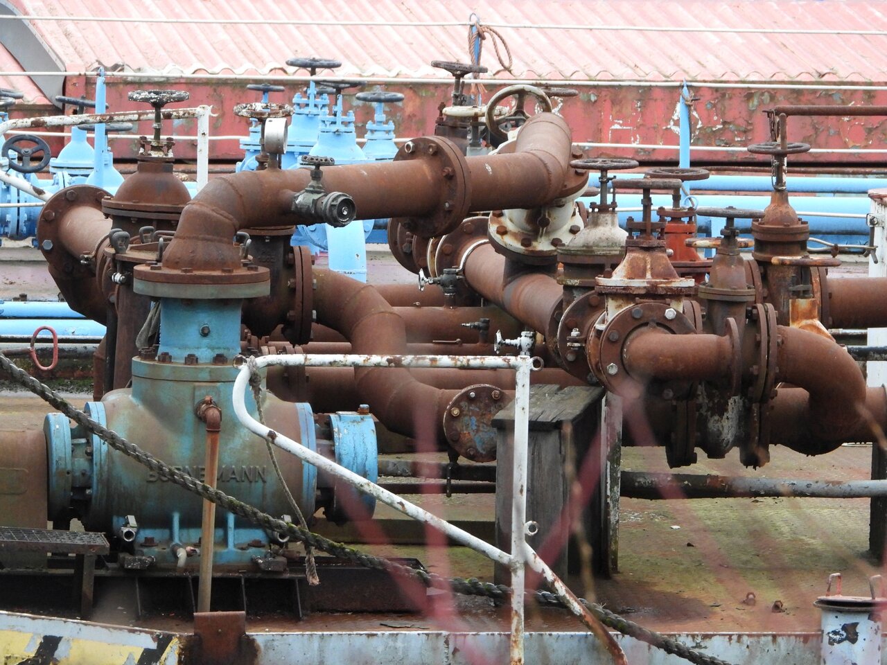 05 rusty conduit shutter.jpg