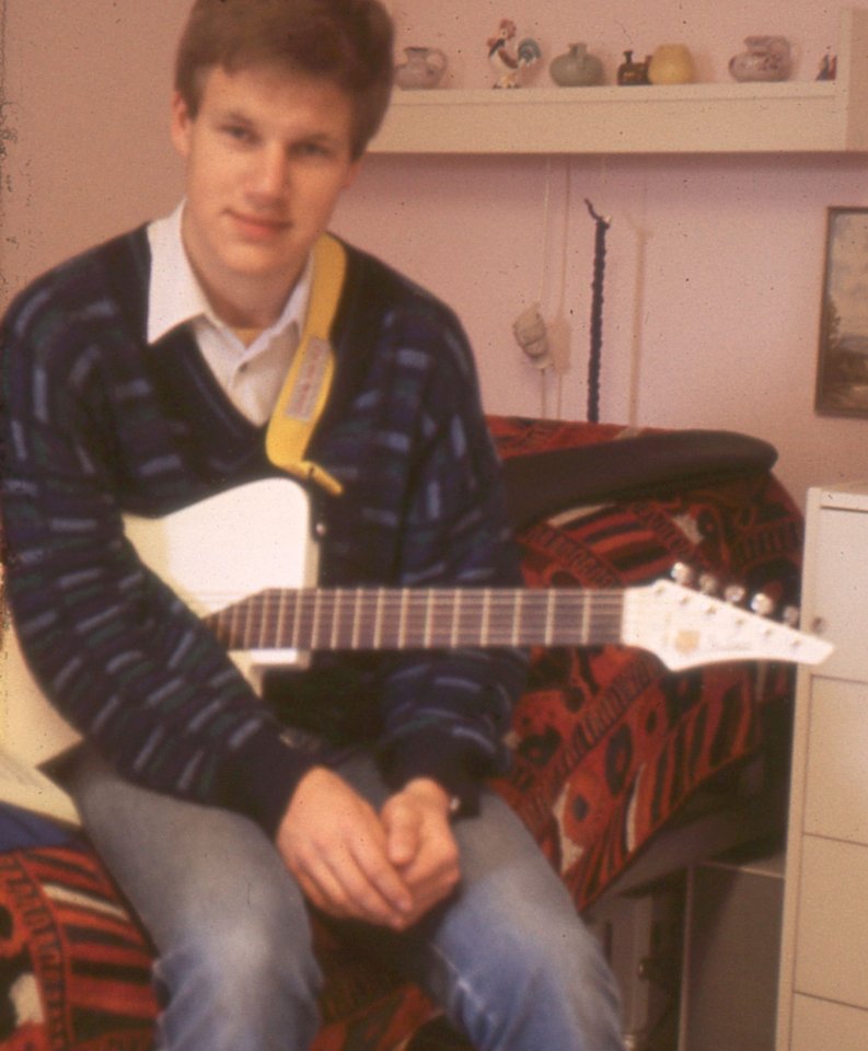 1.Gitarre_bearbeitet3.jpg