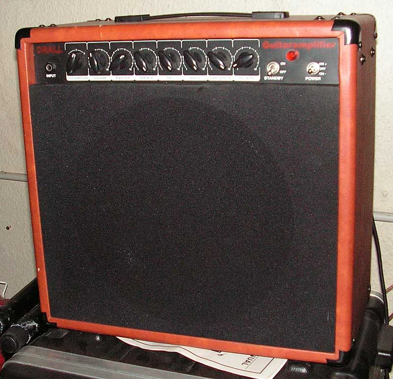 100 W DRALL CLASSIC TUBE AMP.jpg