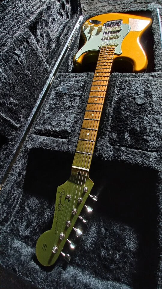 102 Fender Stratocaster MiJ Flip Flop 2014 09.webp