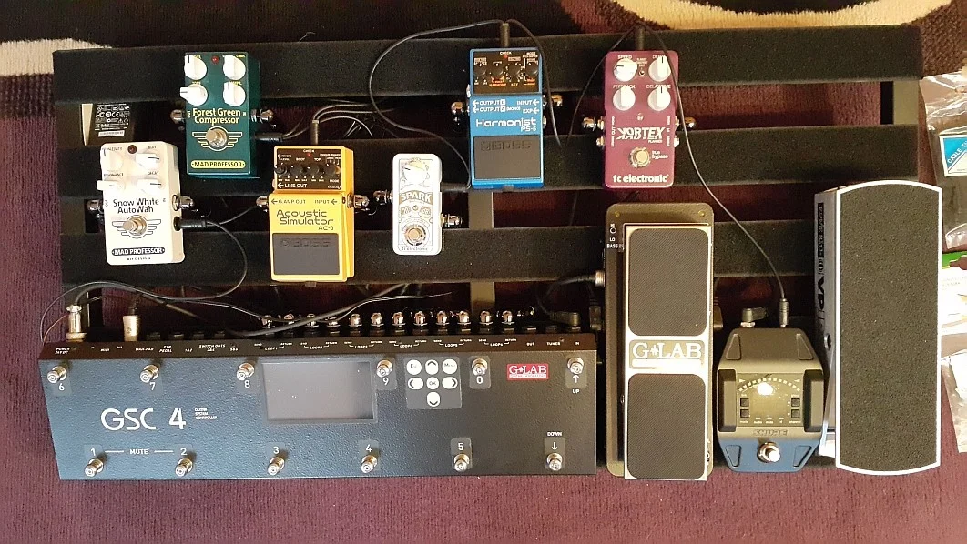 12-Pedaltrain-mit-Kabelbindern.webp