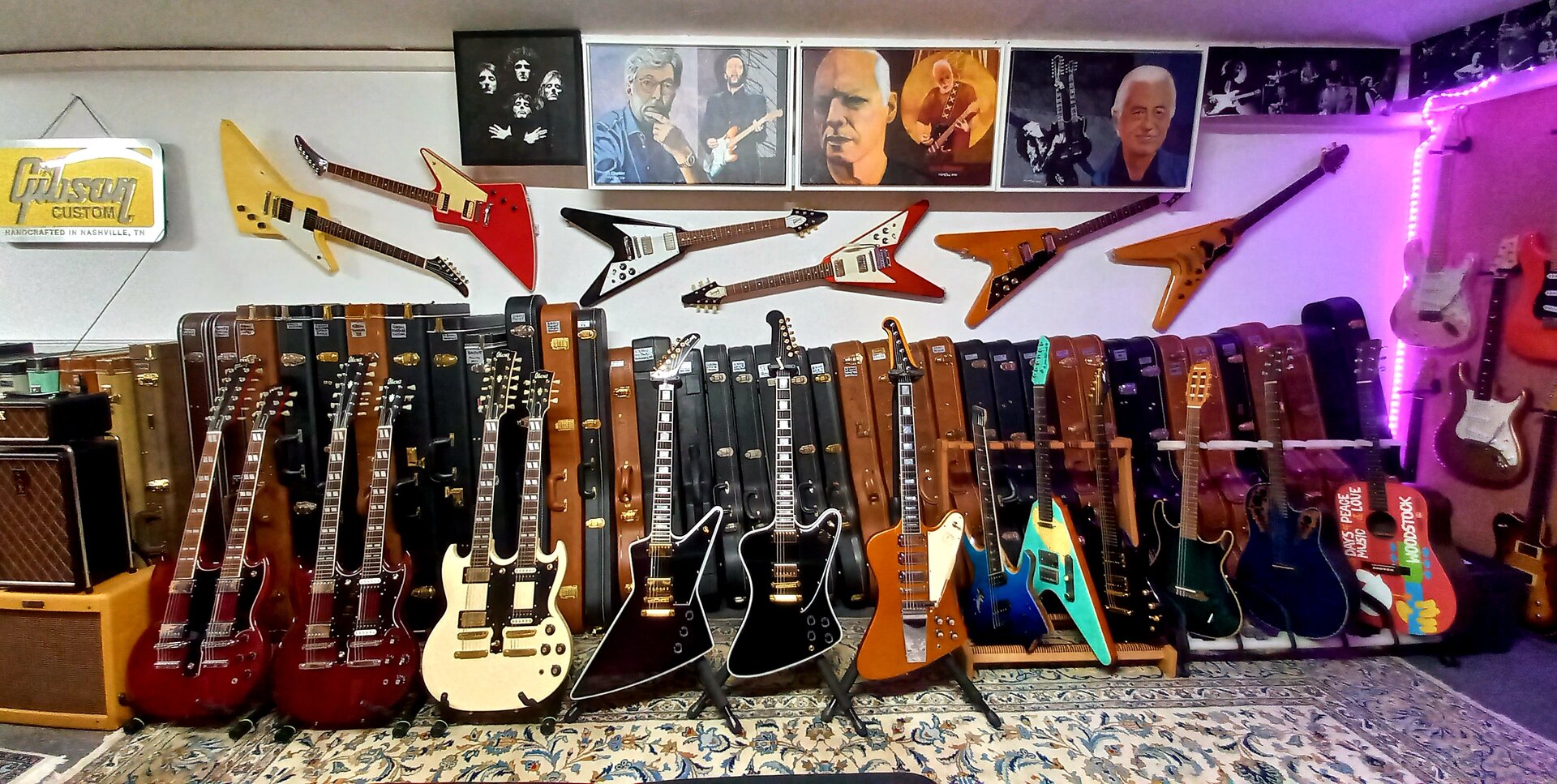 124 Gibson Flying V Custom Shop Sparkling Burgundy 15.jpg