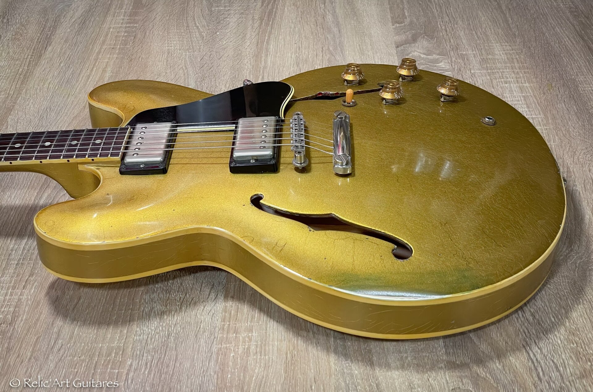 125 Gibson ES 335 Rusty Anderson ref.Goldtop Relic Art 10.jpg