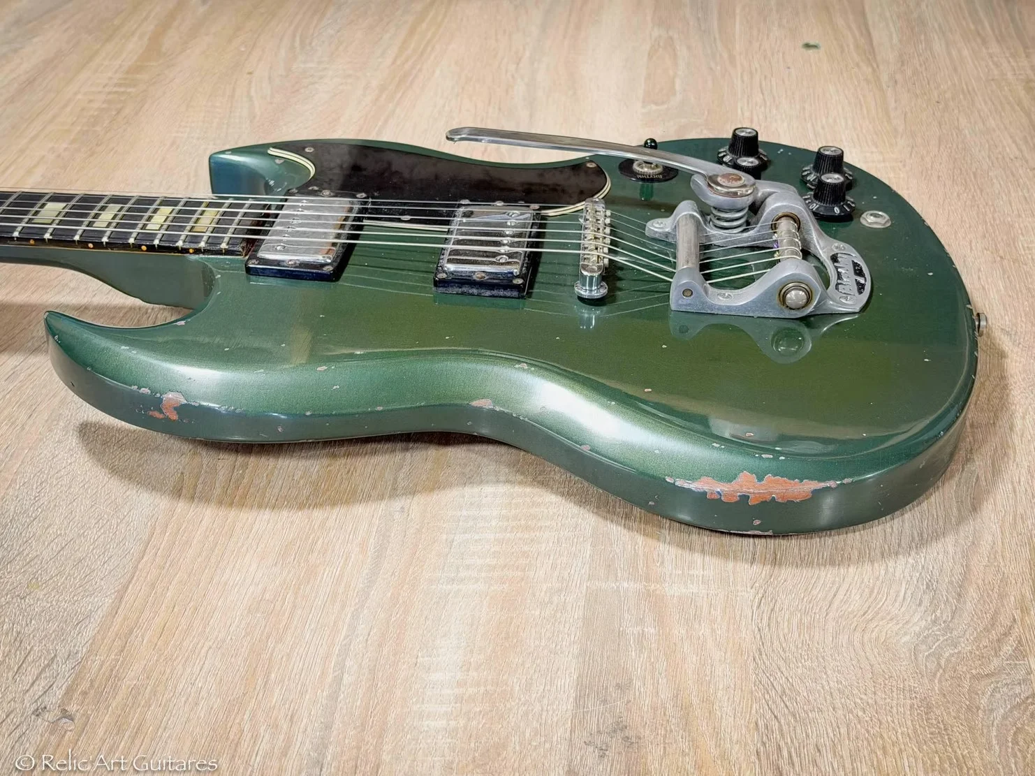 129 Gibson SG Standard 1972 43.webp