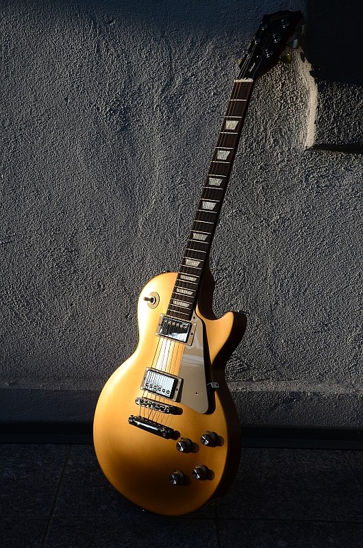 14 Gibson Les Paul Tribute T 2017 Goldtop 14.jpg
