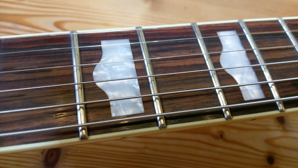 16 Gretsch G 5422TG white-gold 08.jpg