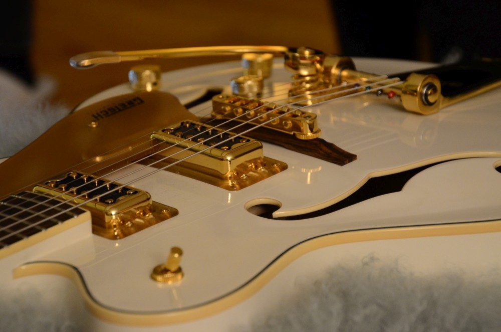 16 Gretsch G 5422TG white-gold 24.jpg
