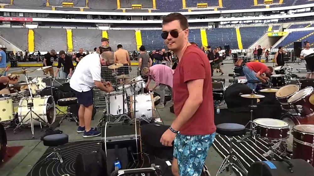 18 drums gear 1000.jpg