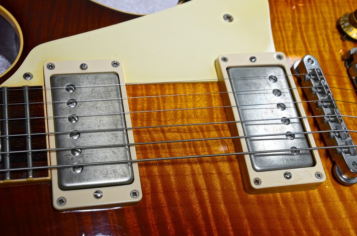 18 Gibson Les Paul Custom Shop R9 Anniversary 2009 99113 rust burst 57 mit Mojotone aged Covers.jpg