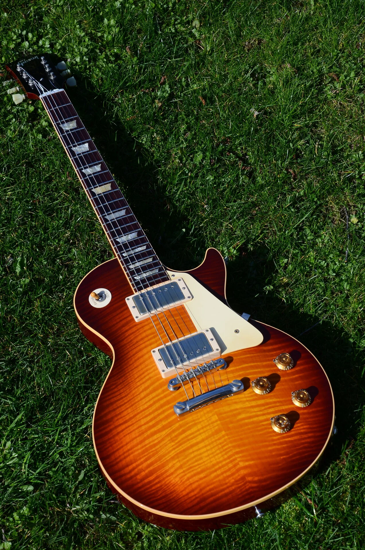 18 Gibson Les Paul Custom Shop R9 Anniversary 2009 99113 rust burst 69.webp