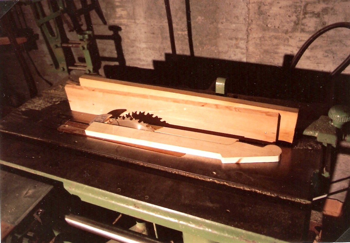 183-0002.jpg
