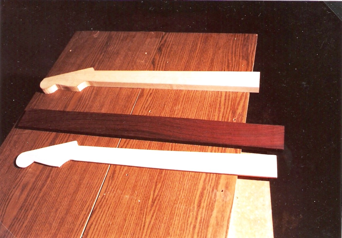 183-0004.jpg