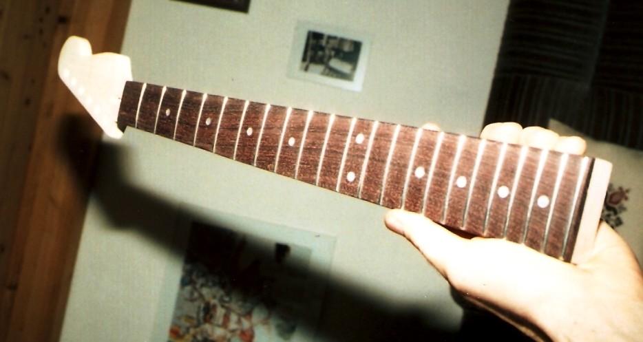 183-0038.jpg