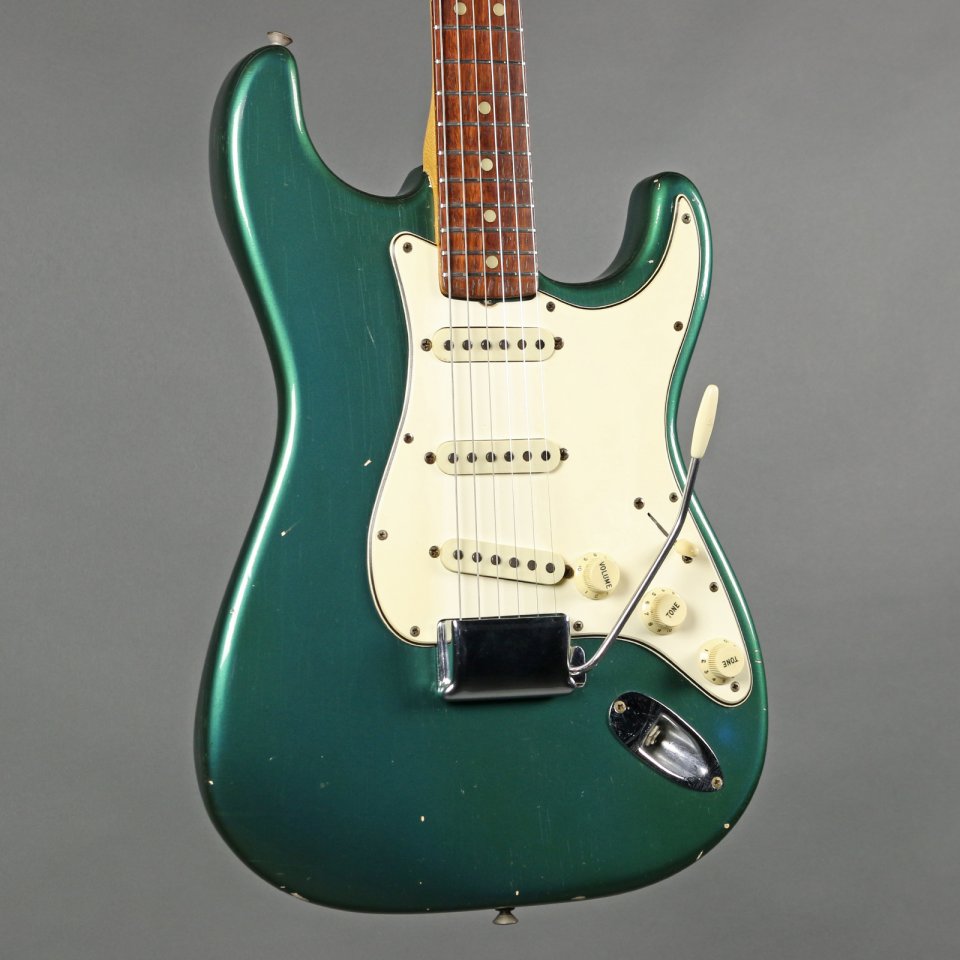 1965FenderStratocasterOceanTurquoise-1.jpg