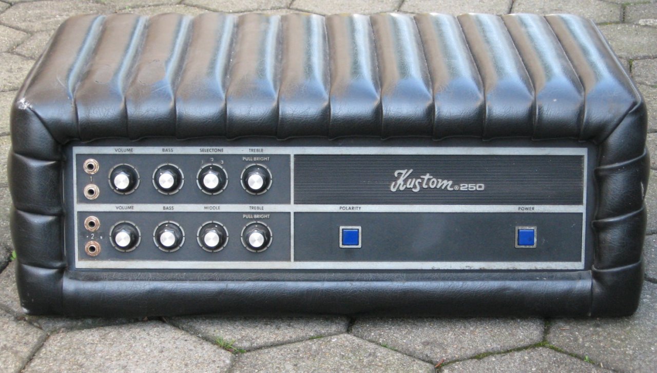 1973 Kustom K250-1.JPG