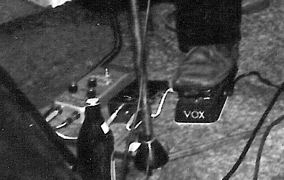 1978-auftritt08-pedals.jpg