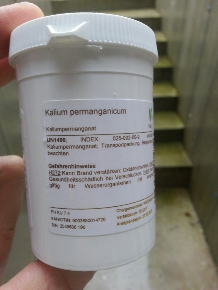 19_Kaliumpermanganat.jpg