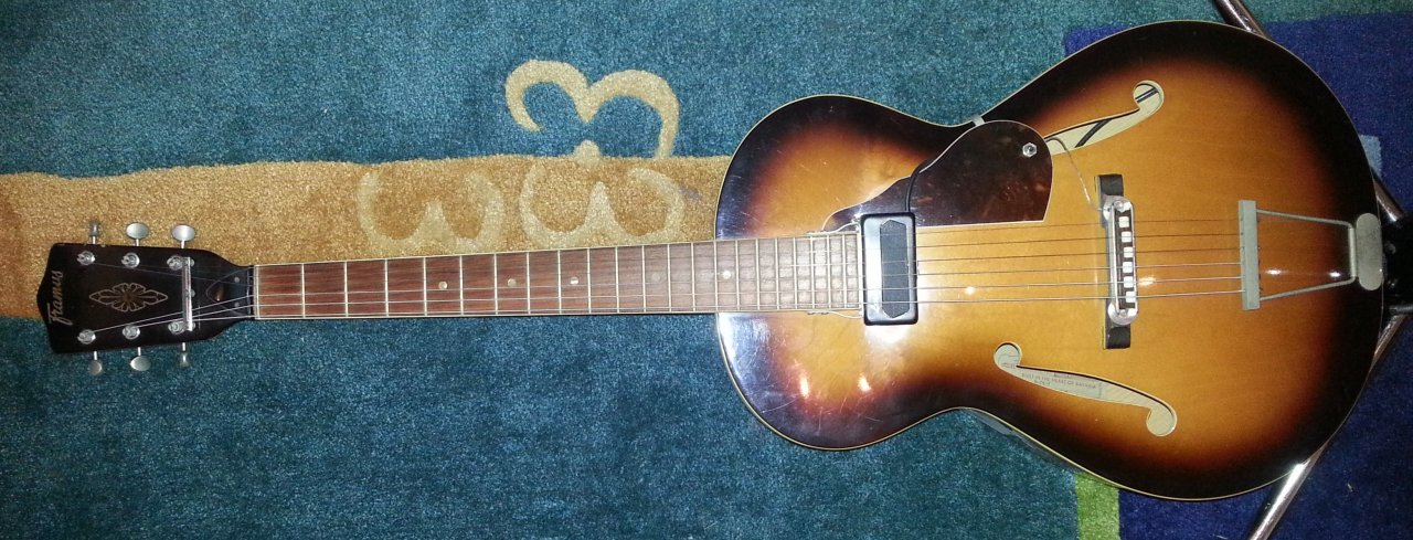 20 Framus Jazzgitarre Modell 5-51 Archtop.jpg