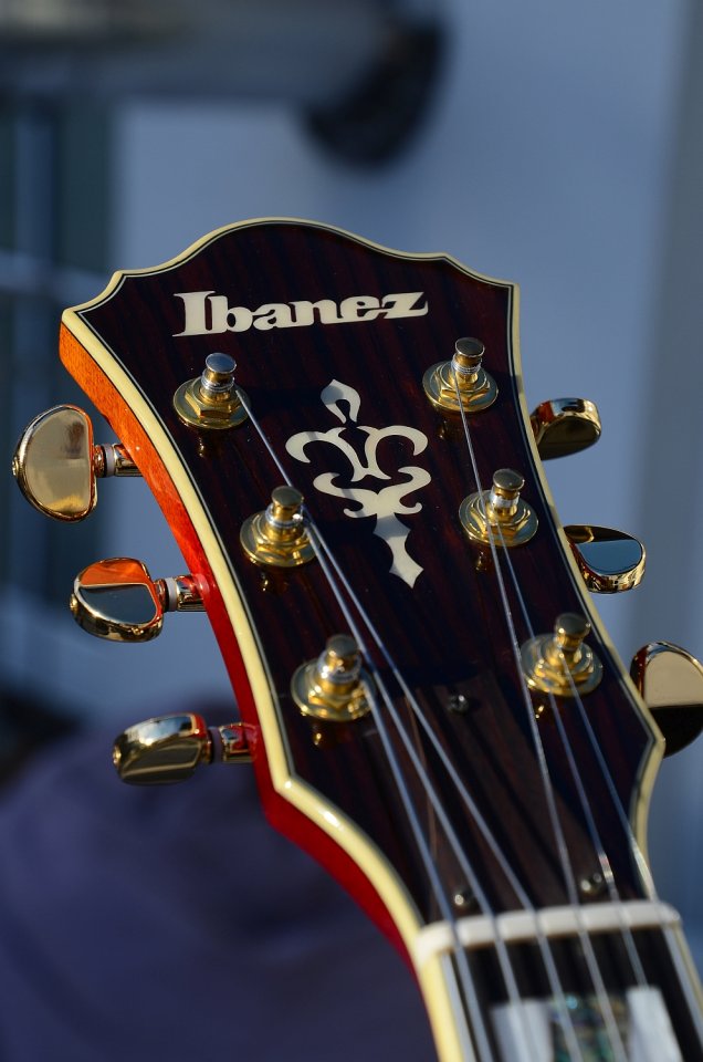 20 Ibanez Artstar AF 151 AWB 21.jpg