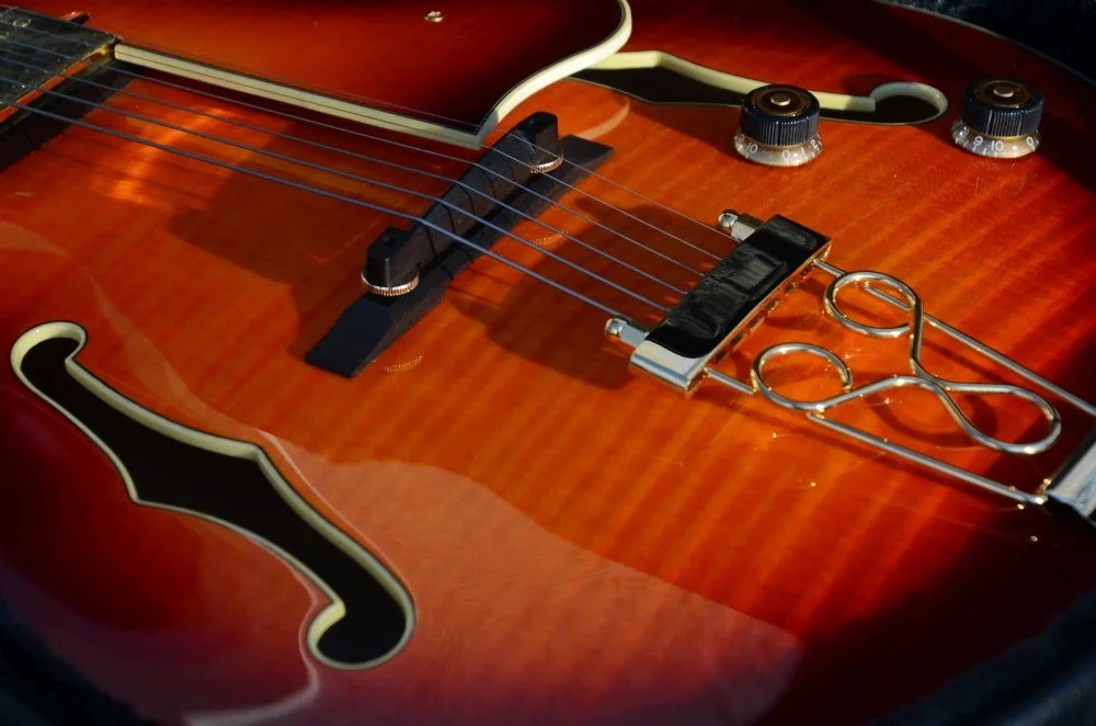 20 Ibanez Artstar AF 151 AWB 37.jpg