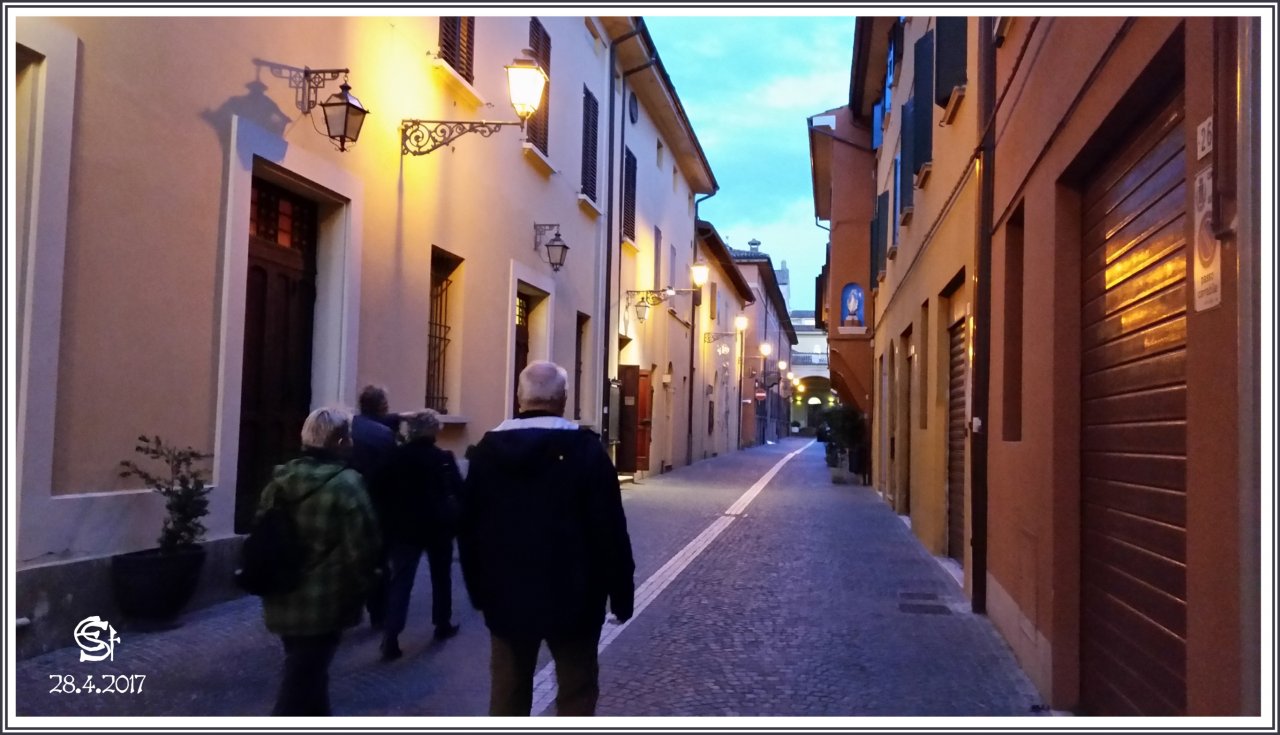 20170428_203100 Rsig Budrio Theater Gabi Bernhard.jpg
