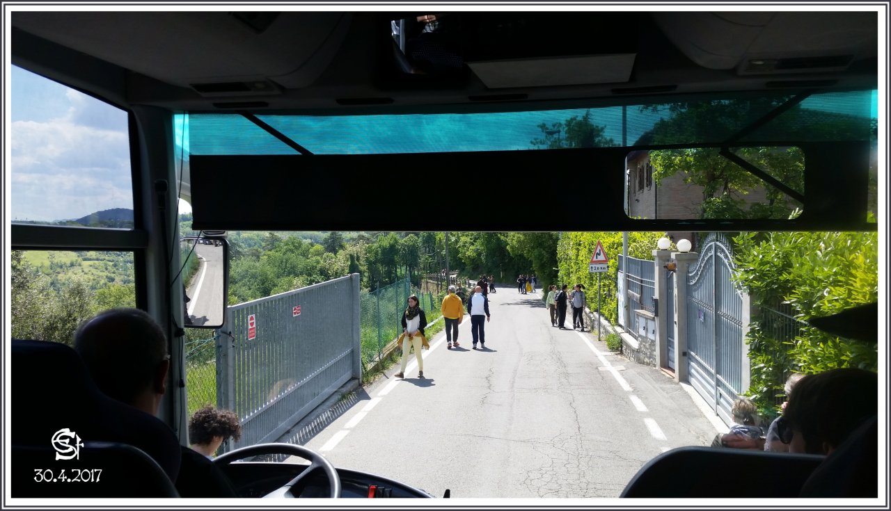 20170430_122428 stennes-falter Bologna San Luca Heimfahrt.jpg