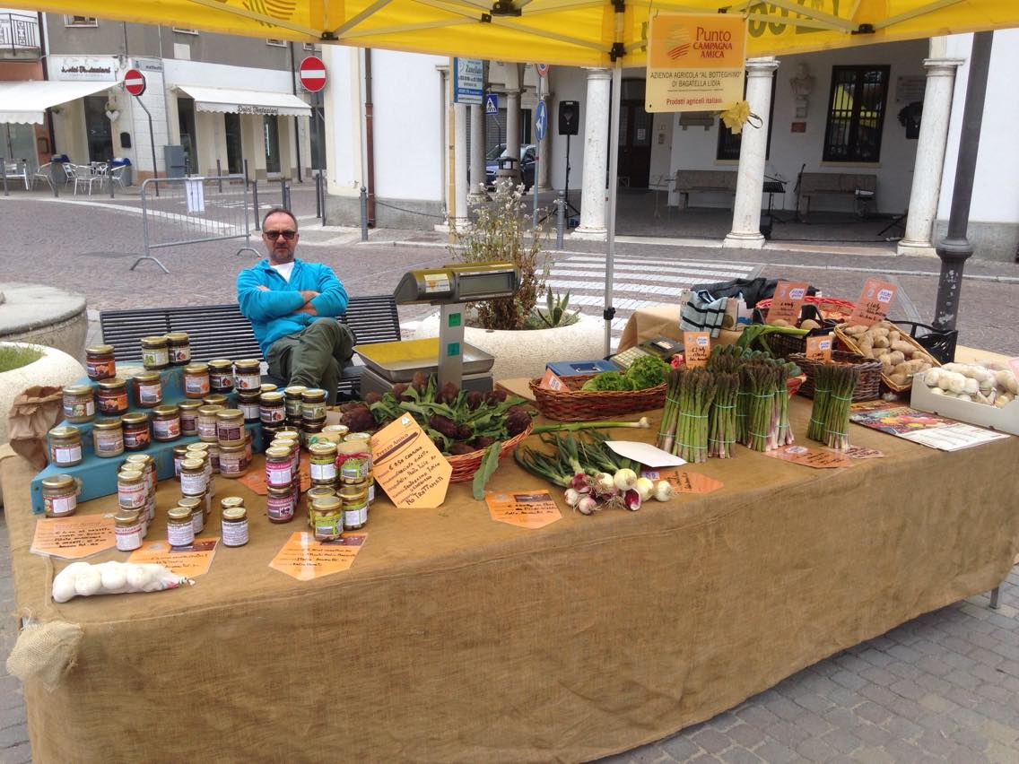 2018-05-01 Ariano Markt Lebensmittel der Region.jpg