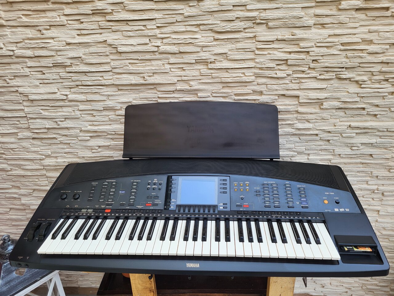 Yamaha psr on sale 7000 keyboard price