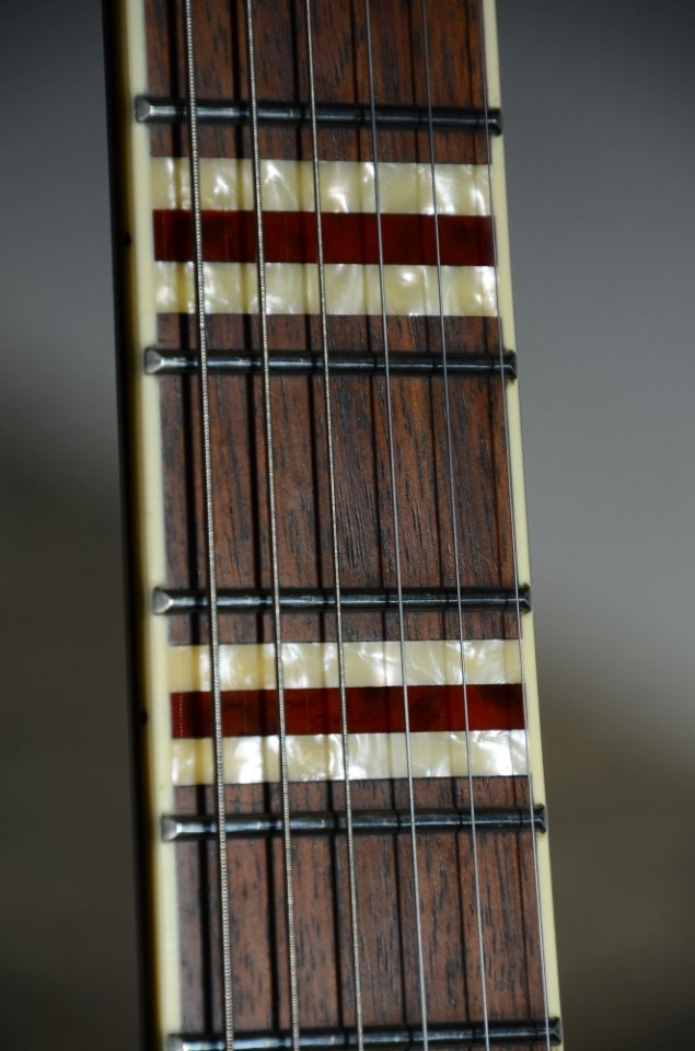 22 Höfner Verythin CT 40.jpg