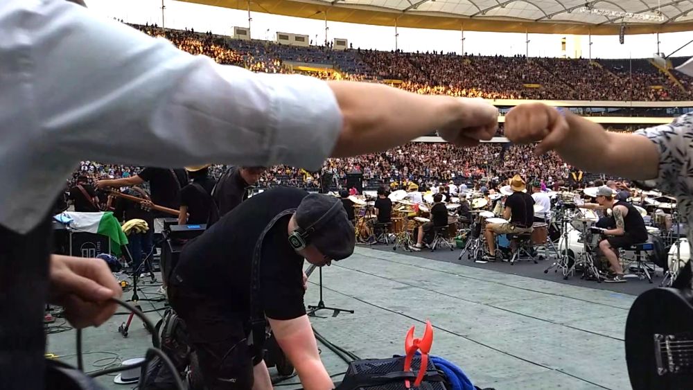 24 fistbump 1000.jpg