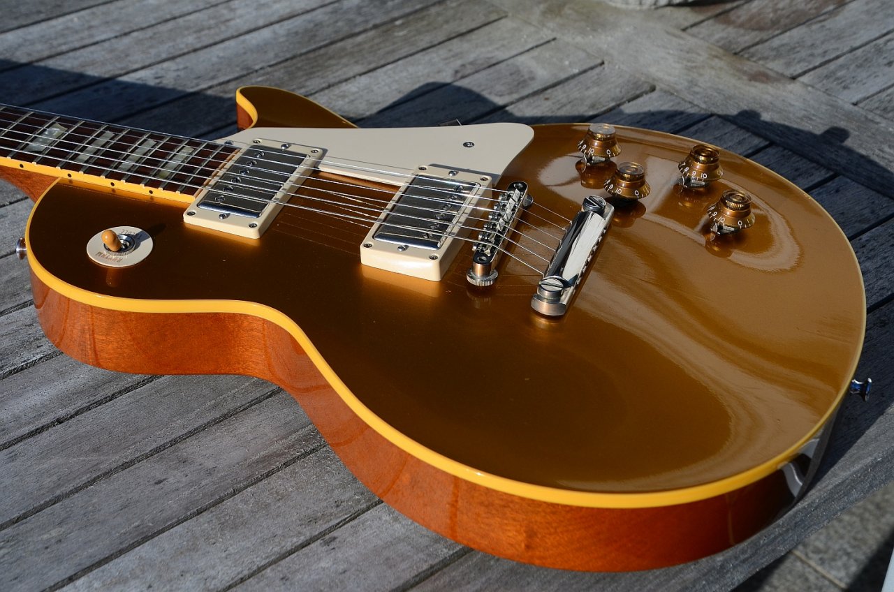 25 Gibson Les Paul Custom Shop R7 Goldtop 06.jpg