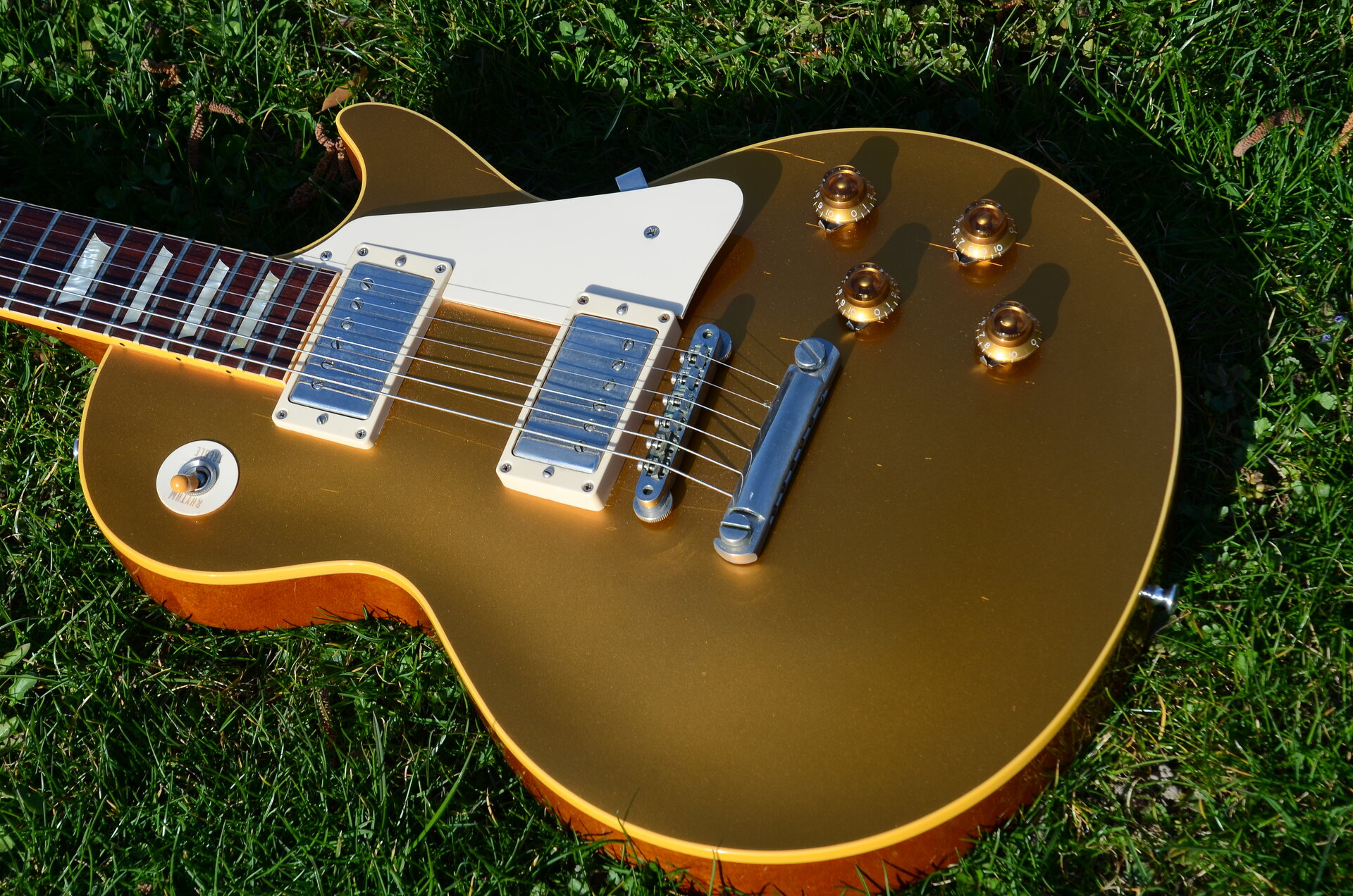 25 Gibson Les Paul Custom Shop R7 Goldtop 36.JPG