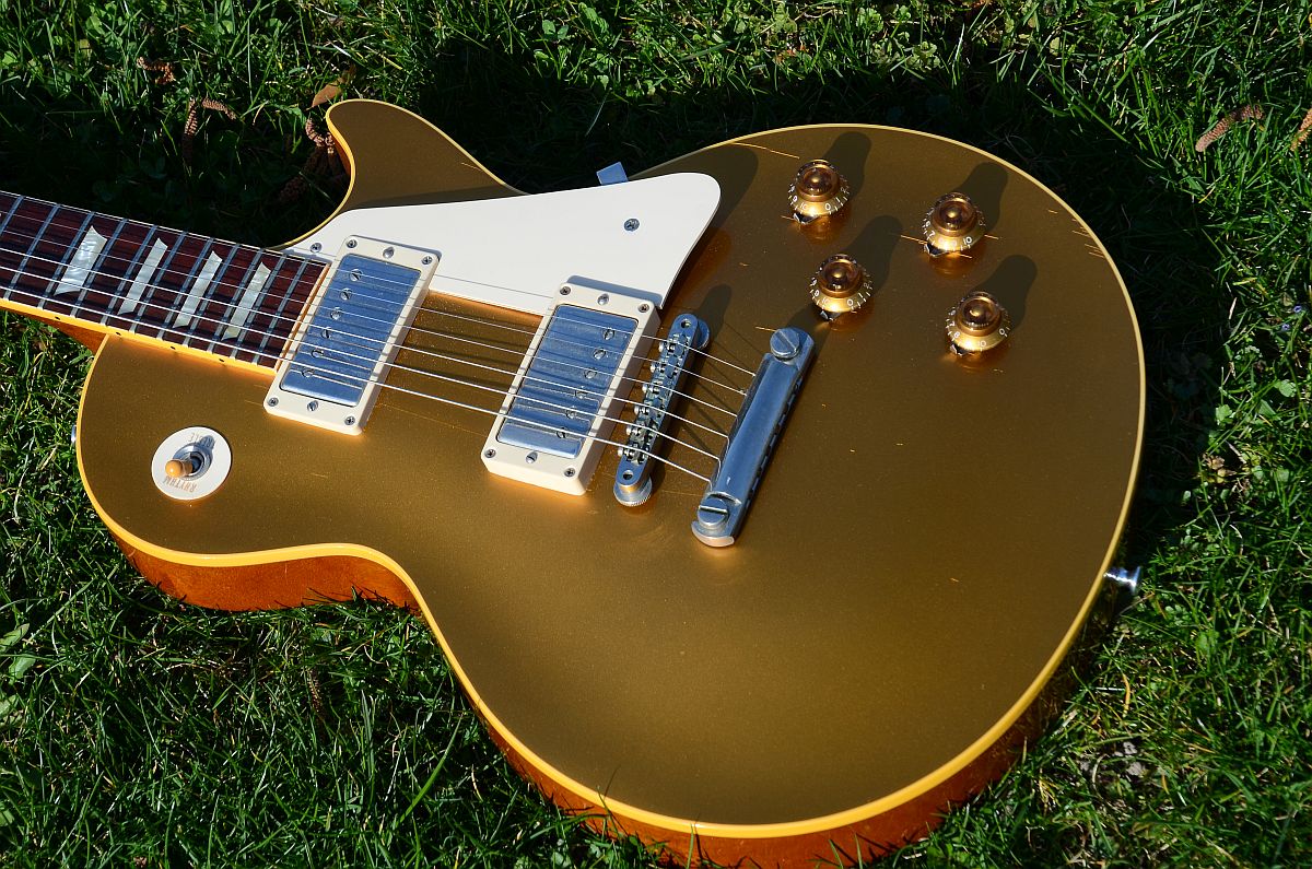25 Gibson Les Paul Custom Shop R7 Goldtop 36.jpg