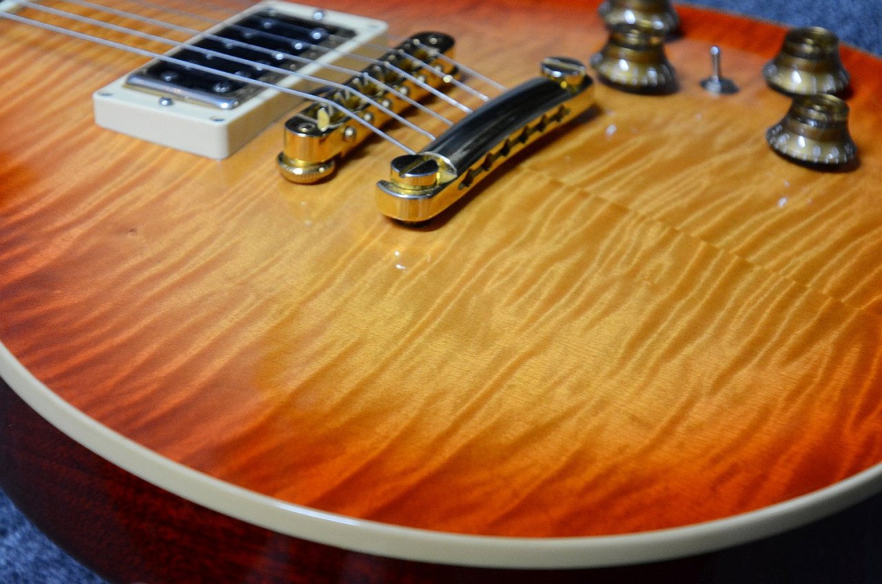 26 Neubauer Les Paul Gerry Miller Signature 19.jpg