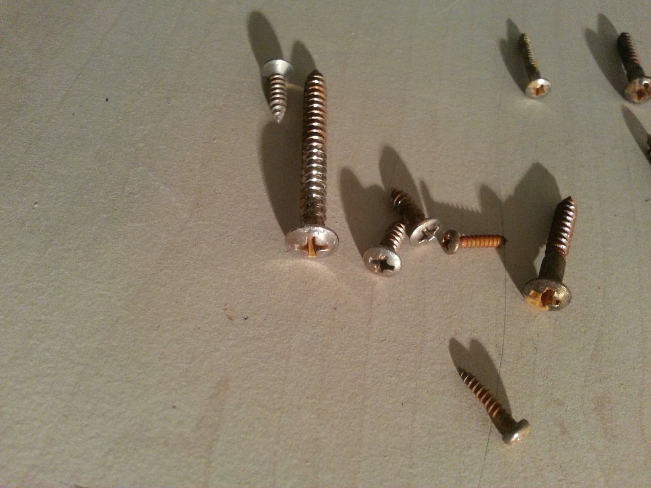27_Screws_aged.jpg