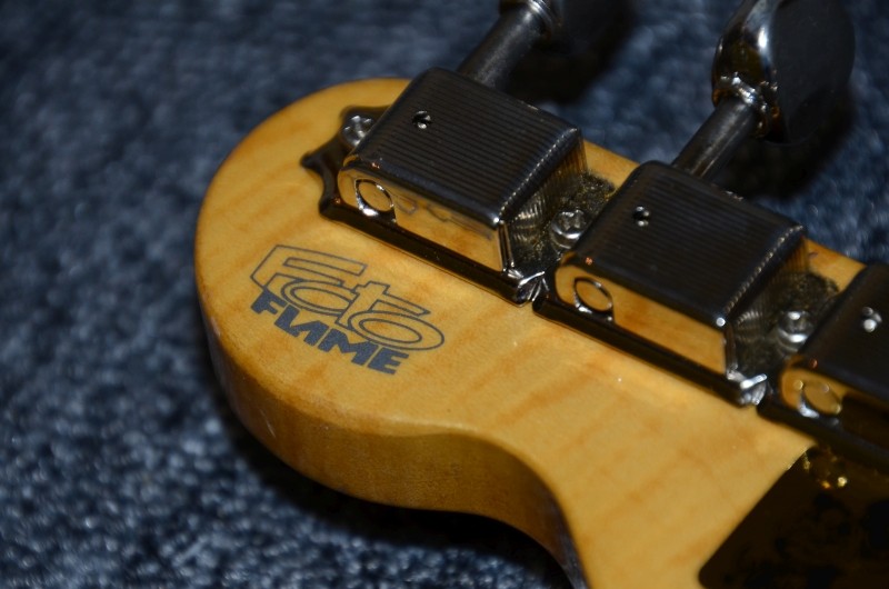28 Fender Telecaster Japan Foto Flame 09.jpg