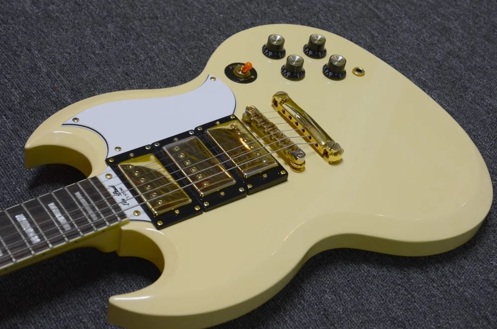 30 Epiphone G 400 06.jpg