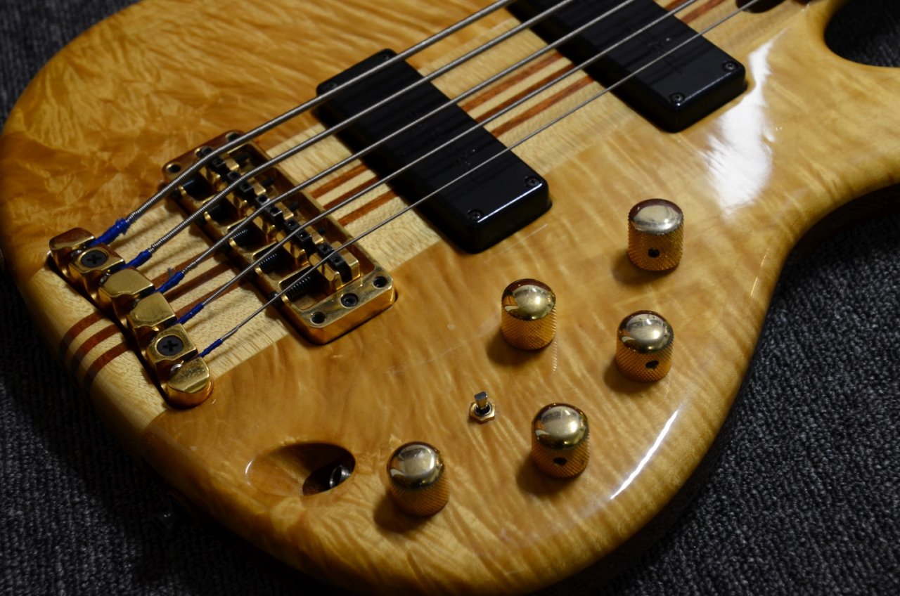 38 K&K Bass 03.jpg