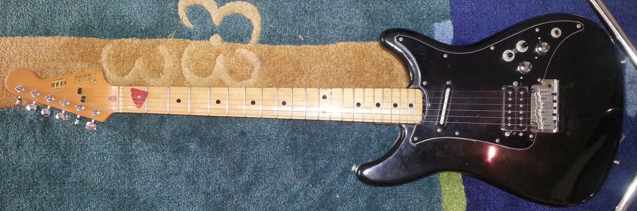 42 Fender Lead II schwarz blond E 016683.jpg