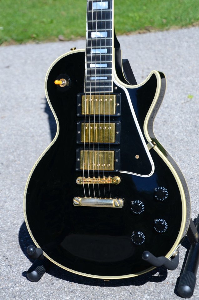 44 Gibson Les Paul Custom Black Beauty 3 PU 13.jpg