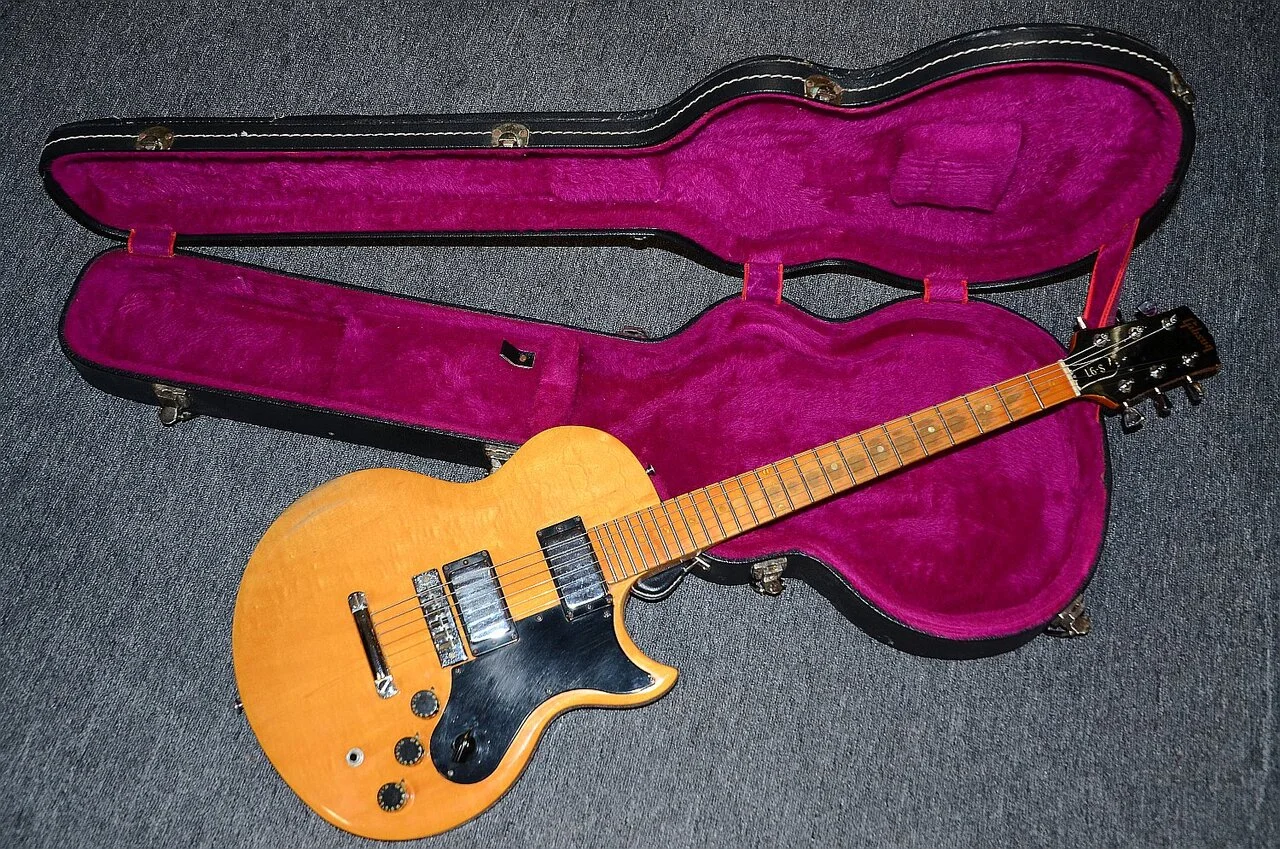 48 Gibson L6-S 1975 13.webp