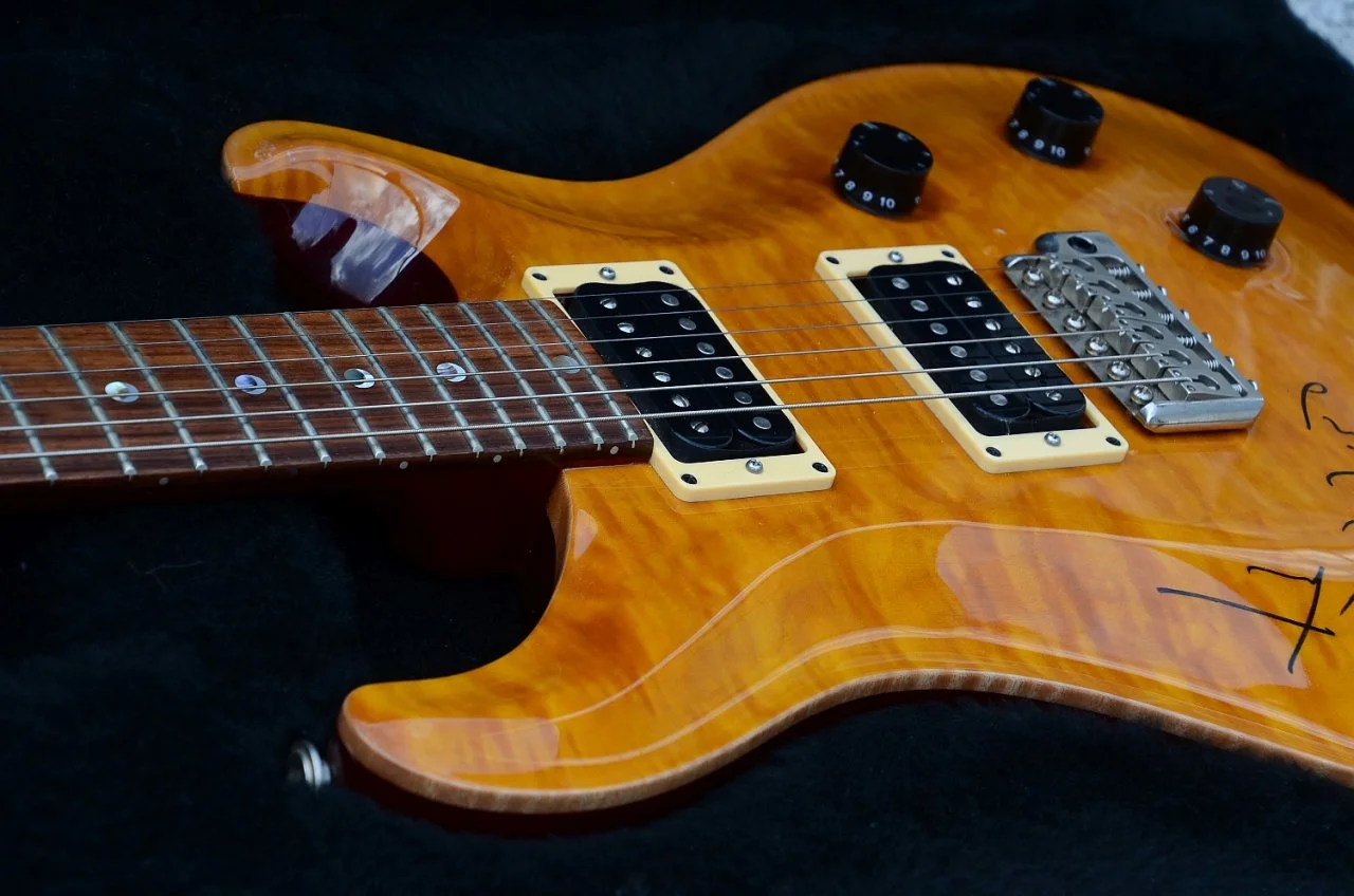 49 PRS Custom 24  Santana signed 05.webp