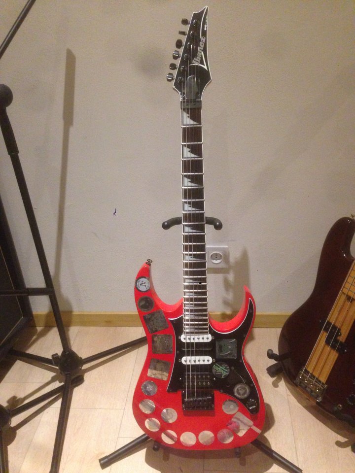 5 Ibanez RG Dino.JPG